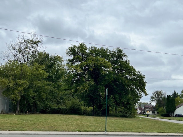 12947 E Mcnichols Rd, Detroit, MI 48205