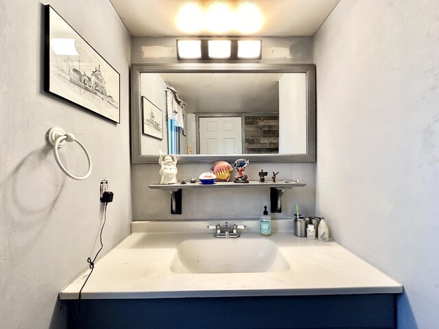 2715 Duck Lake Rd N, Highland, MI 48356 - full bath featuring vanity