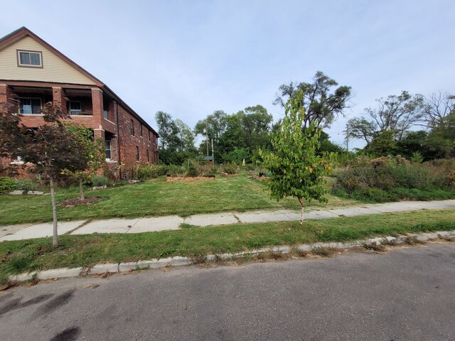 3028 Baldwin St, Detroit, MI 48214