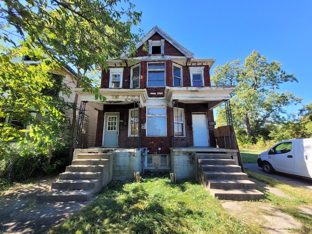 view of front of property