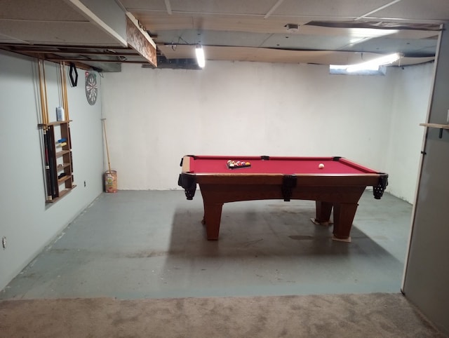 playroom featuring billiards