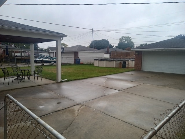 view of patio featuring a fenced in pool