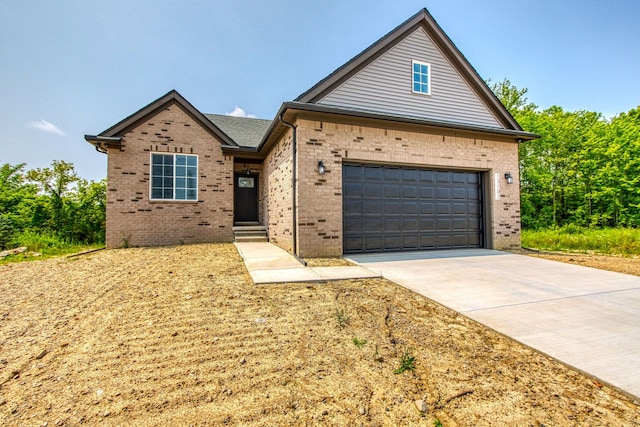 view of front facade featuring a garage