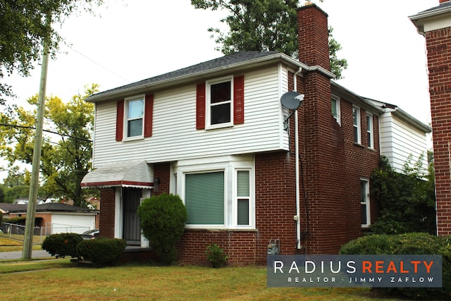 view of front of house with a front yard