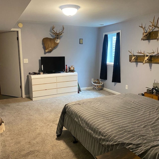 bedroom featuring carpet floors