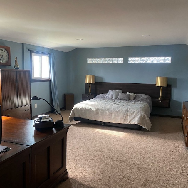 bedroom with carpet flooring