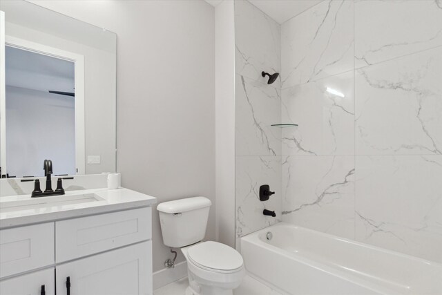 full bath with shower / bath combination, toilet, and vanity