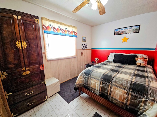 bedroom featuring ceiling fan