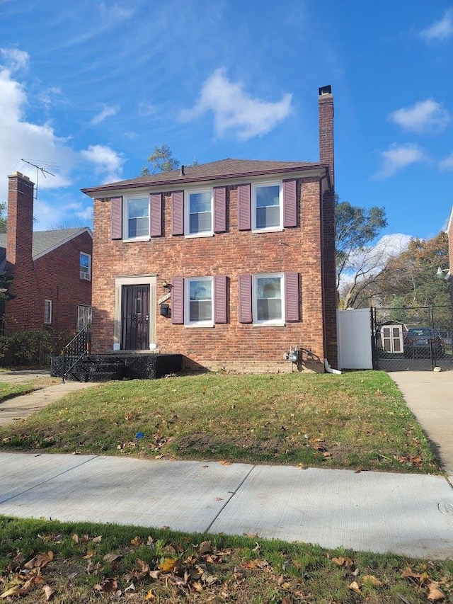 view of front facade featuring a front yard