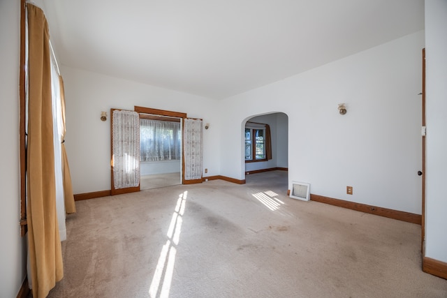 view of carpeted spare room