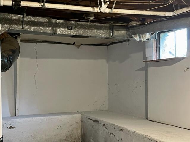 120 Oak St, Hillsdale, MI 49242 - view of below grade area
