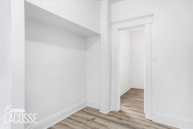 318 Diamond Ave SE, Grand Rapids, MI 49506 - mudroom featuring wood finished floors and baseboards
