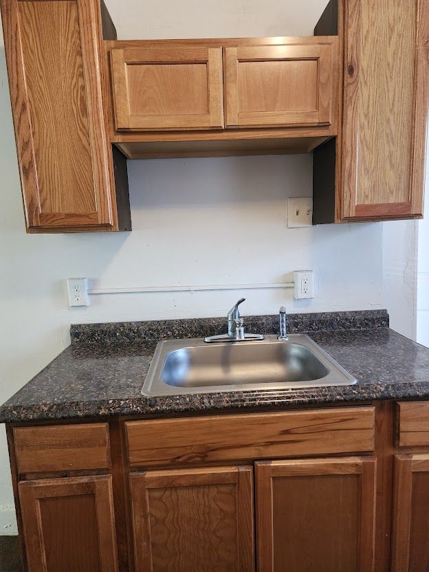 kitchen featuring sink