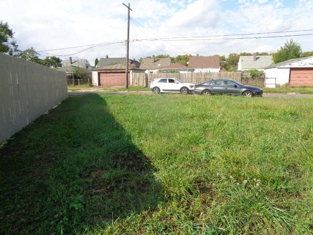 4994 Carpenter St, Hamtramck, MI 48212