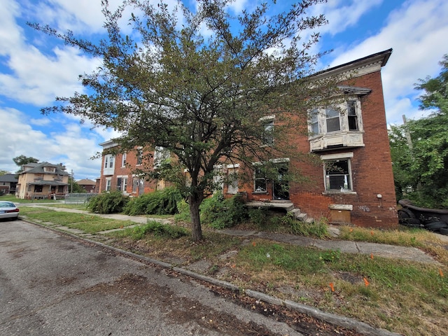 Listing photo 2 for 3828 Scovel, Detroit MI 48208