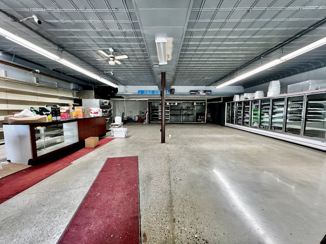 garage with ceiling fan