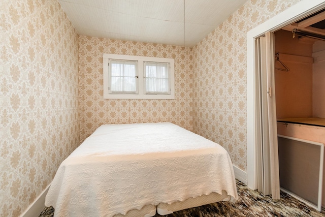 bedroom featuring a closet