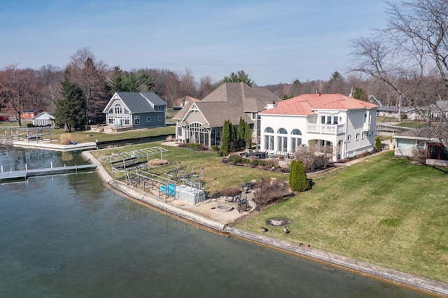 bird's eye view featuring a water view