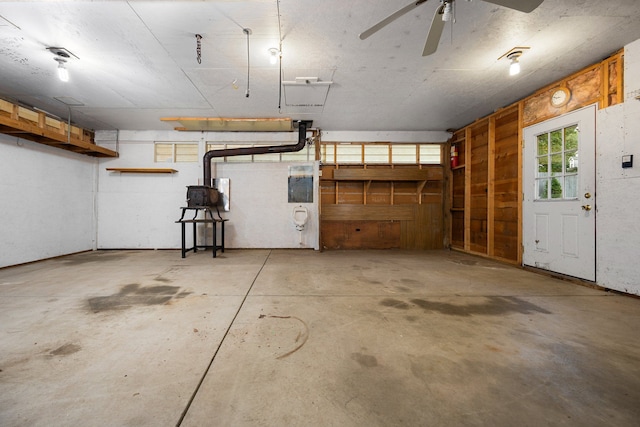 garage with ceiling fan