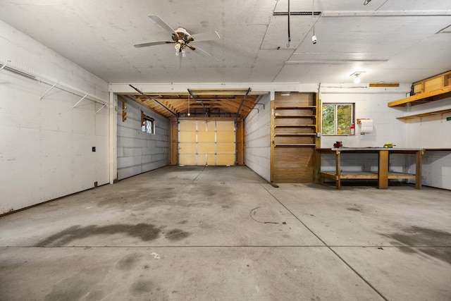 garage featuring ceiling fan