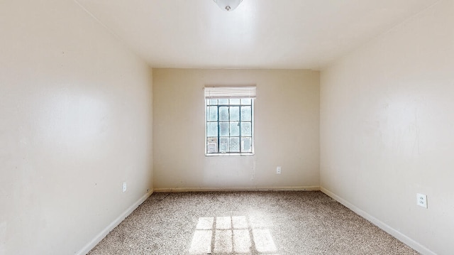 unfurnished room featuring carpet floors