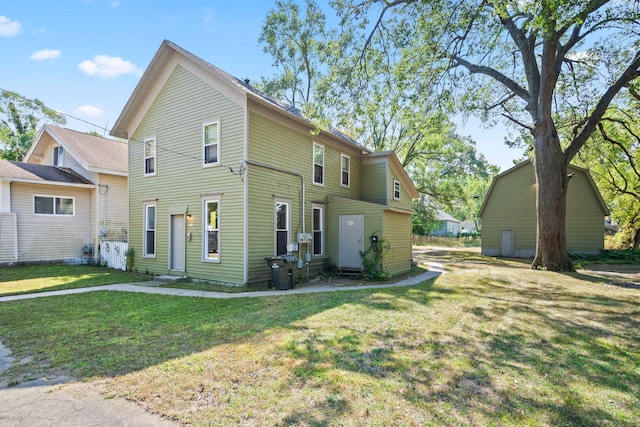 view of front of house with a front yard