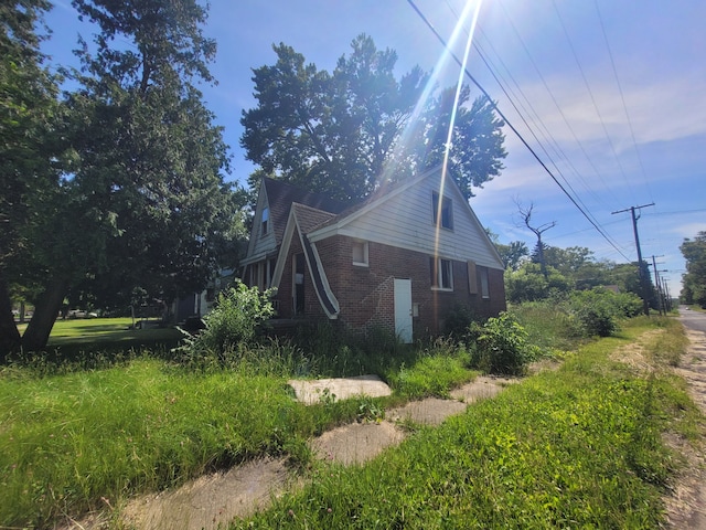 view of side of home