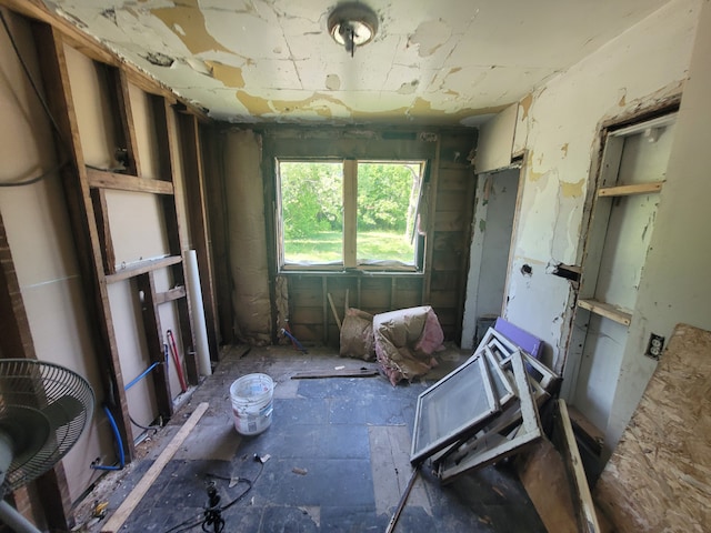 15379 Dolphin St, Detroit, MI 48223 - view of miscellaneous room