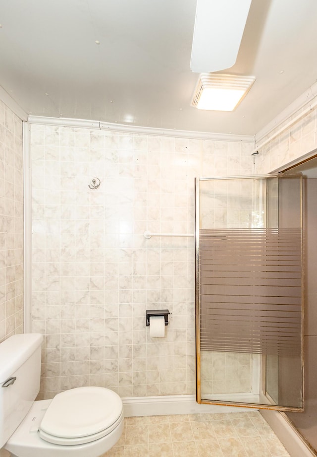 482 Swan Ln, Coldwater, MI 49036 - bathroom featuring toilet, a shower stall, and tile patterned flooring
