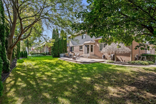 view of yard with a patio