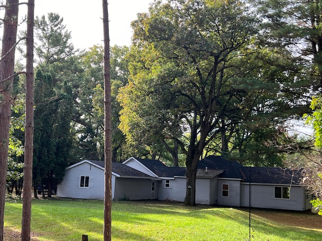 exterior space featuring a yard