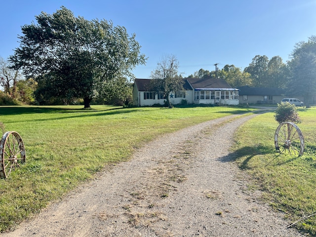 view of front of property with a front yard