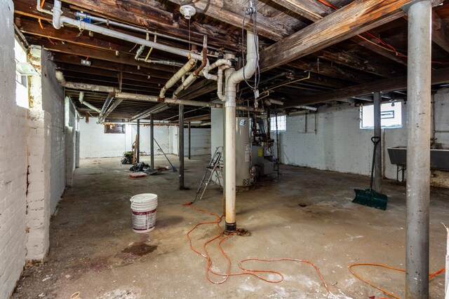 11434 Mcdougall St, Hamtramck, MI 48212 - below grade area with gas water heater
