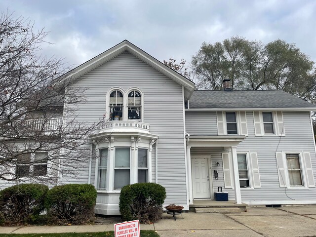 view of front of house