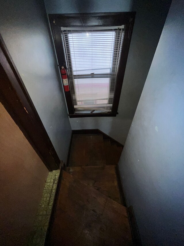 15782 Ohio St, Detroit, MI 48238 - view of staircase