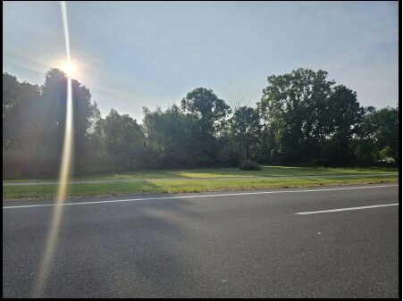 1147 Potomac Dr, Rochester Hills, MI 48306