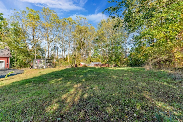 327 Reid Rd, Grand Blanc, MI 48439 - view of yard
