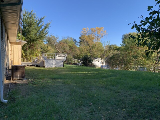 view of yard with cooling unit