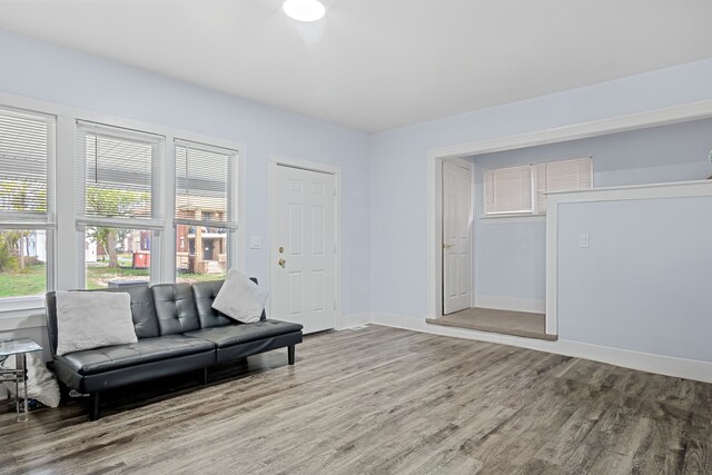 5015 Vancouver St, Detroit, MI 48204 - living area featuring wood finished floors and baseboards
