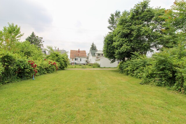 5861 Bingham St, Dearborn, MI 48126