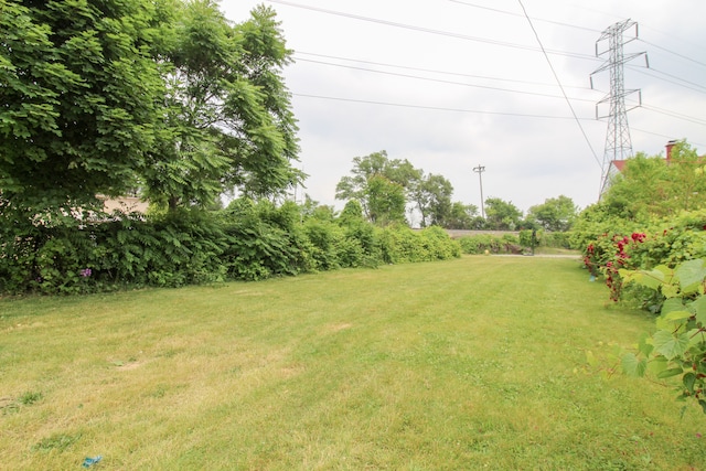 5861 Bingham St, Dearborn, MI 48126