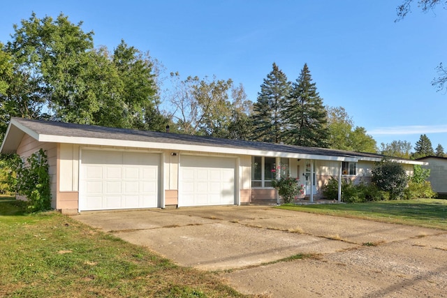 single story home with a front yard