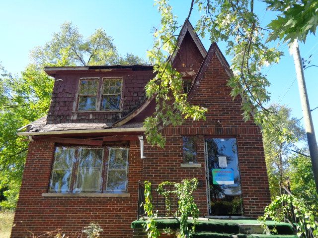 16017 San Juan Dr, Detroit, MI 48238 - view of front of property featuring brick siding