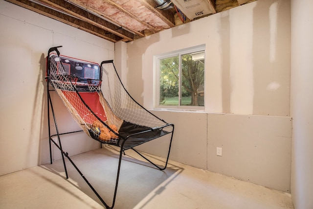 misc room featuring concrete flooring