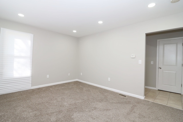 view of carpeted spare room