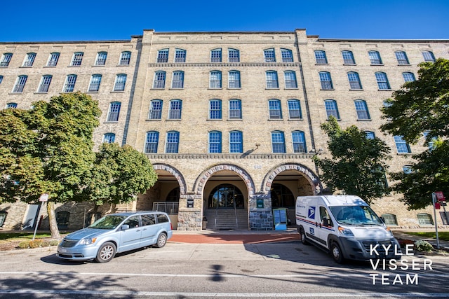 view of building exterior