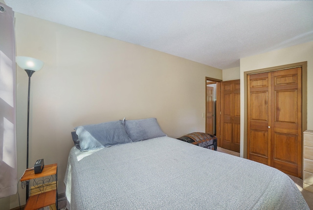 bedroom with a closet