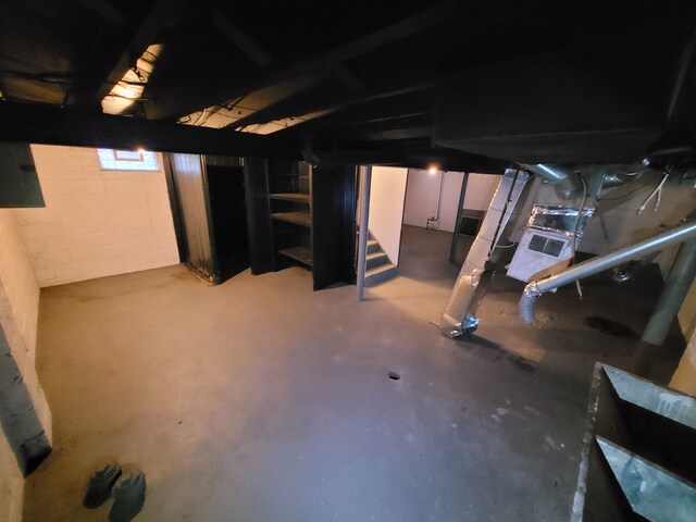 15836 Patton St, Detroit, MI 48223 - unfinished below grade area with stairs