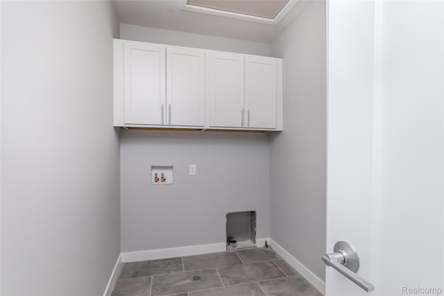 25535 Grandview Ln Unit 30, Novi, MI 48375 - washroom featuring cabinet space, washer hookup, and attic access