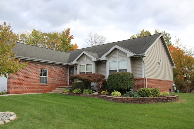 ranch-style home with a front yard